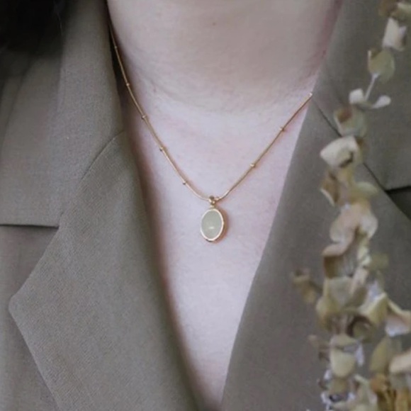 🌟Natural Round Opal Moonlight Pendant - Picture 3 of 3